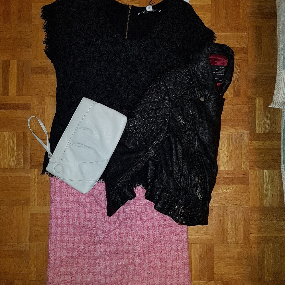 Adorable Vintage Leather 80s Wristlet.